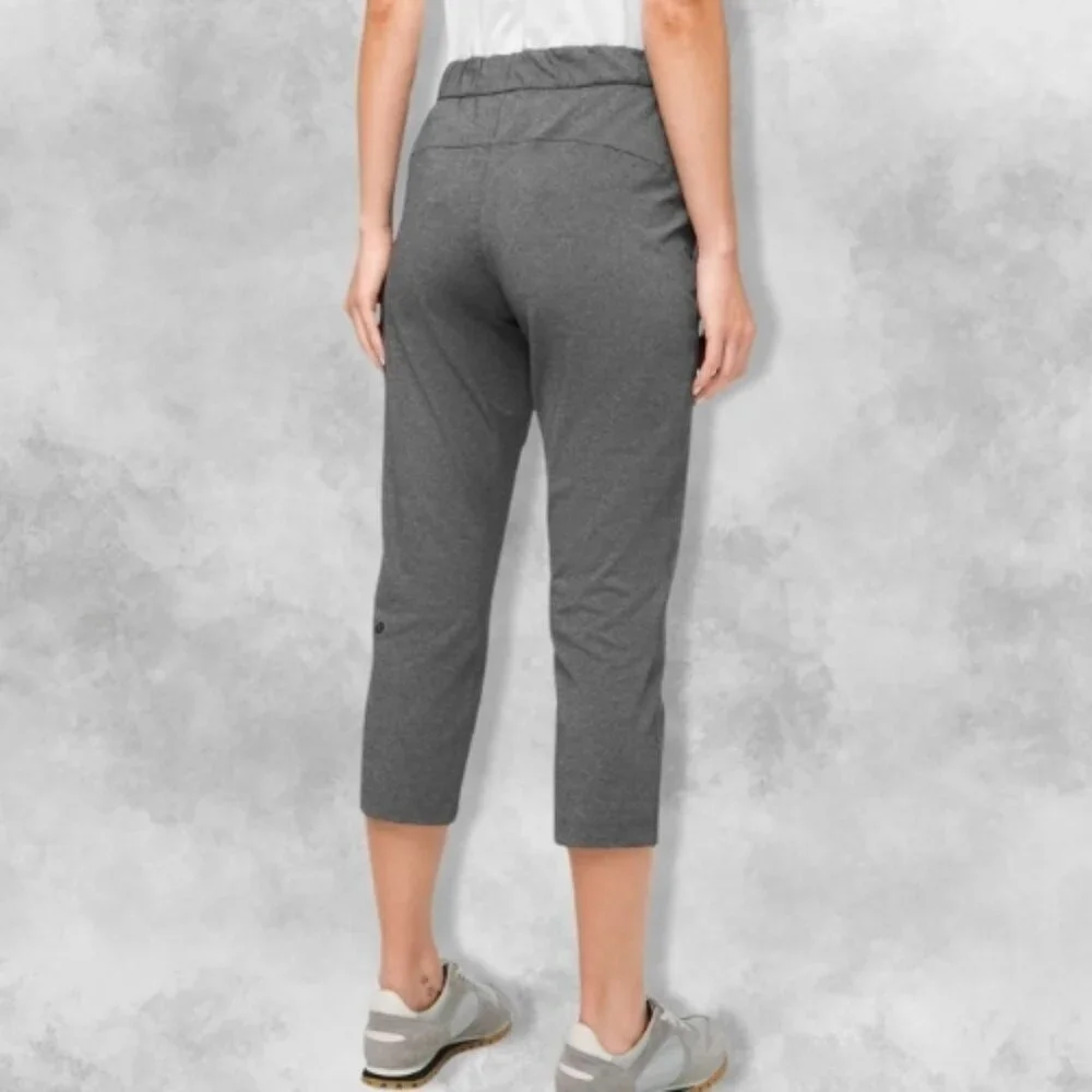 Lululemon On The Fly Pant Flattering Fit Lightweight Breathable Fabric Gray W 4 - Picture 2 of 6